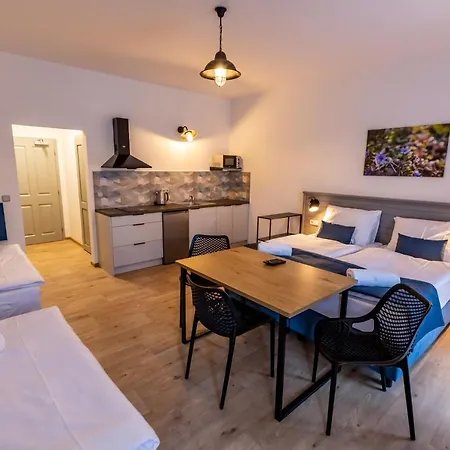 Benatky 214 Konukevi